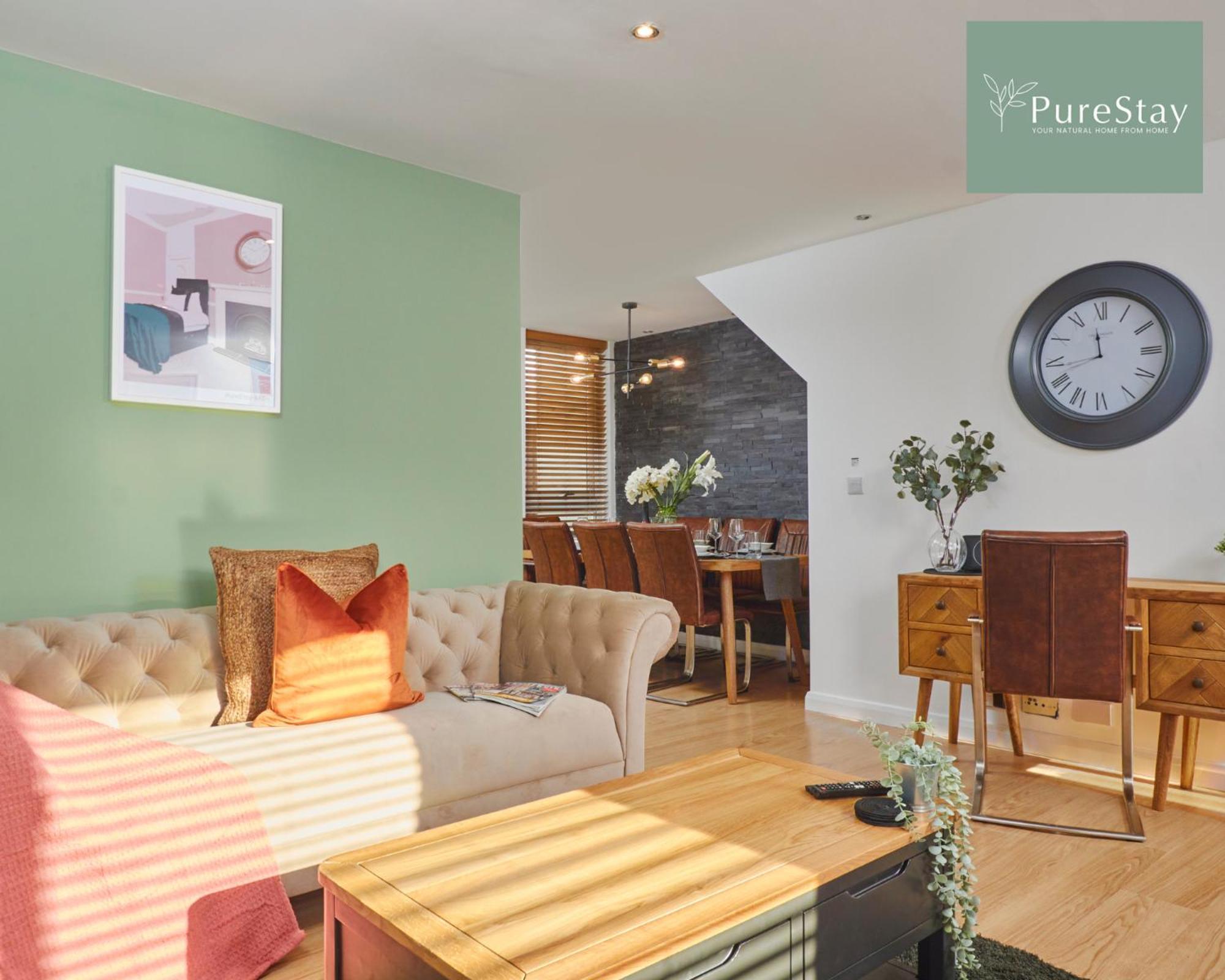 Superb House Manchester Near Etihad With Free Parking Sleeps 8 エクステリア 写真