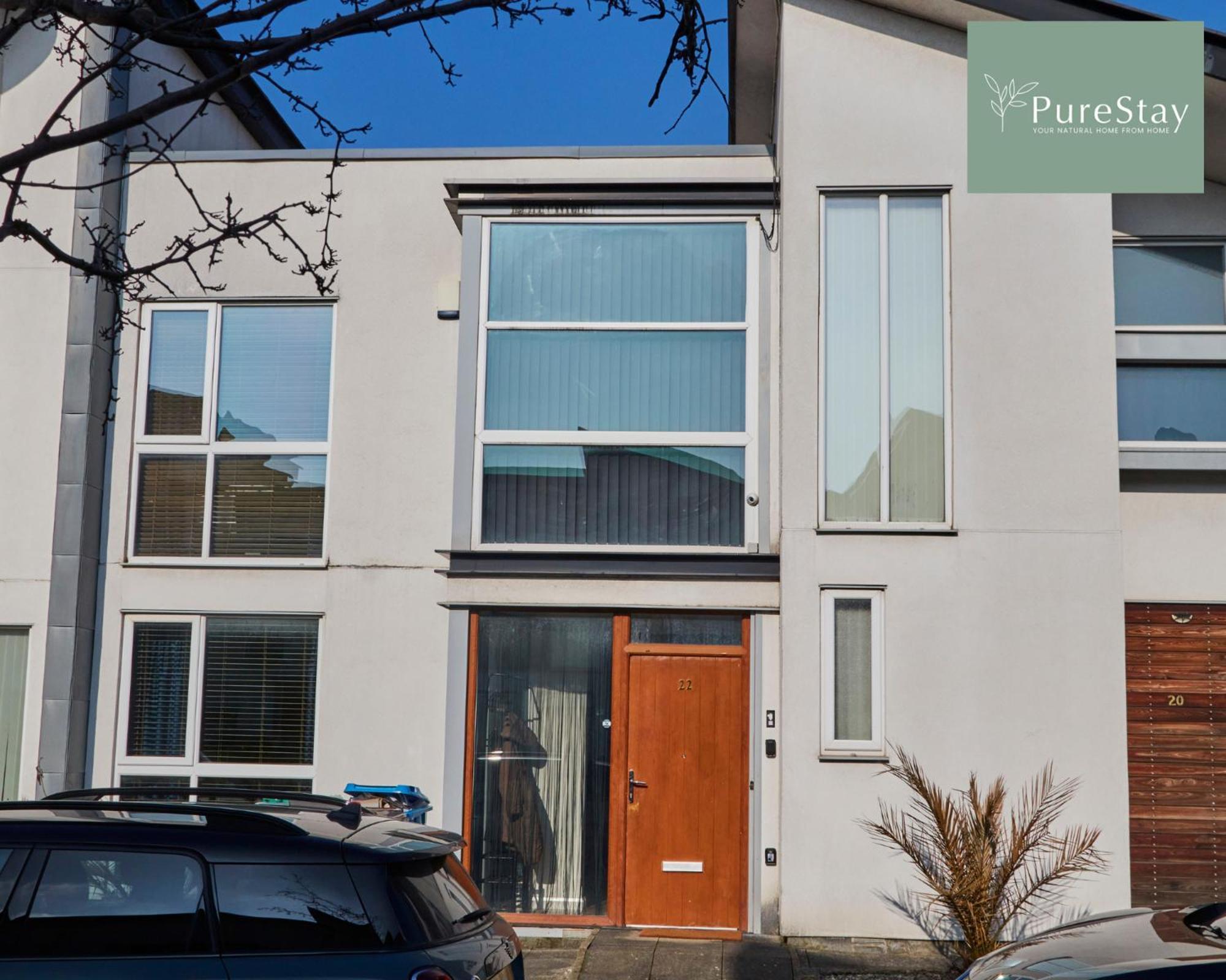 Superb House Manchester Near Etihad With Free Parking Sleeps 8 エクステリア 写真