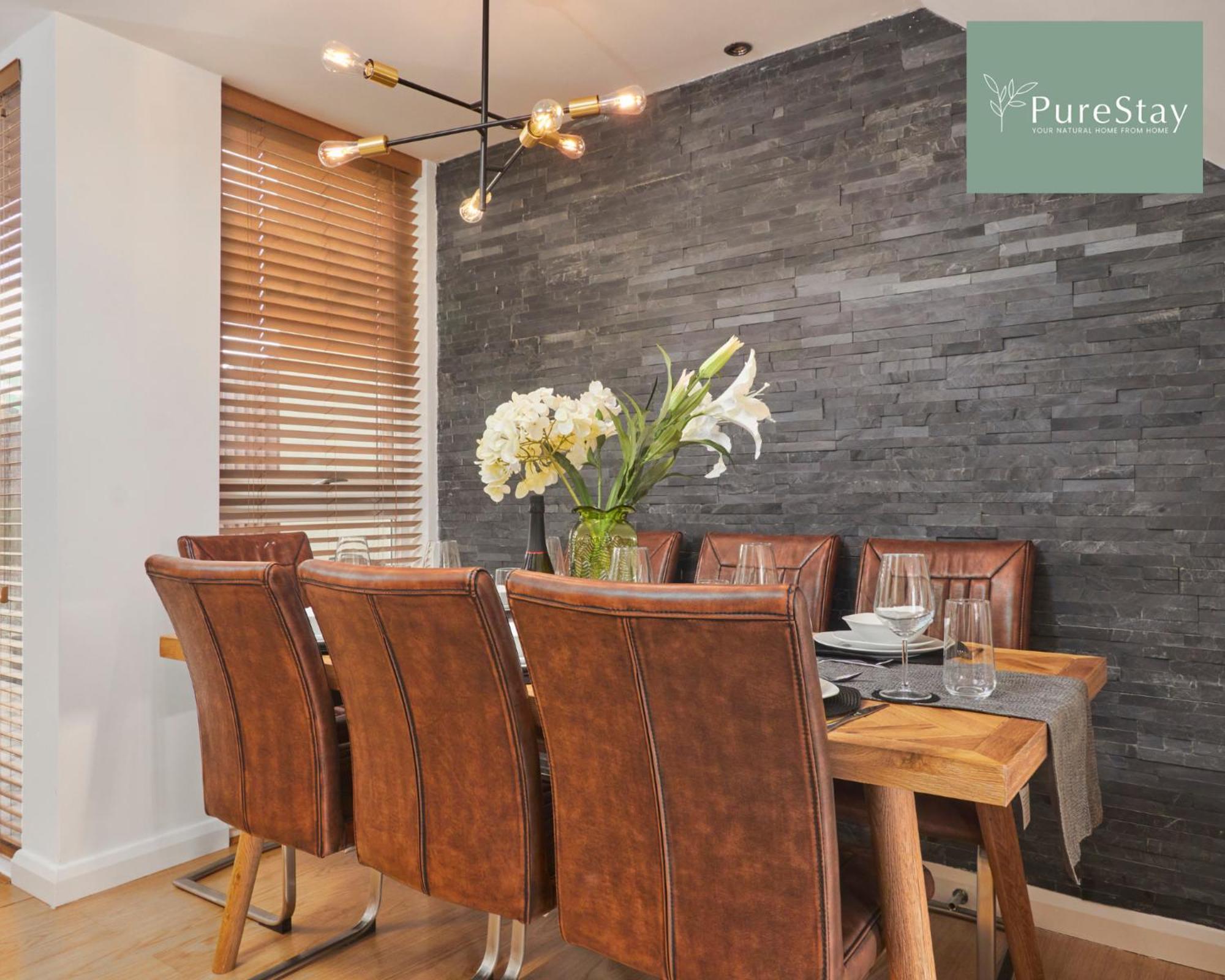 Superb House Manchester Near Etihad With Free Parking Sleeps 8 エクステリア 写真