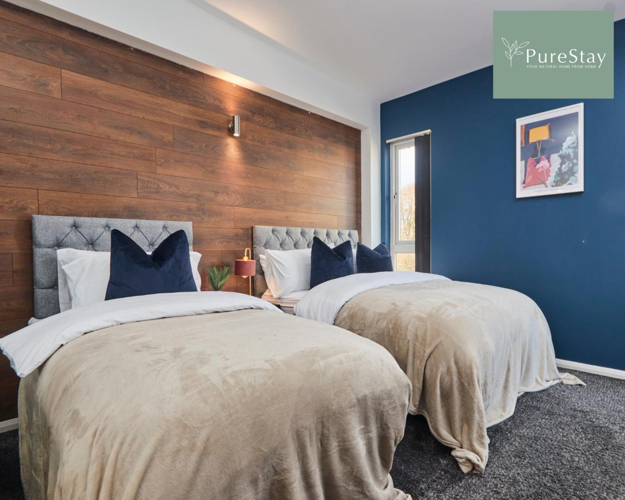 Superb House Manchester Near Etihad With Free Parking Sleeps 8 エクステリア 写真