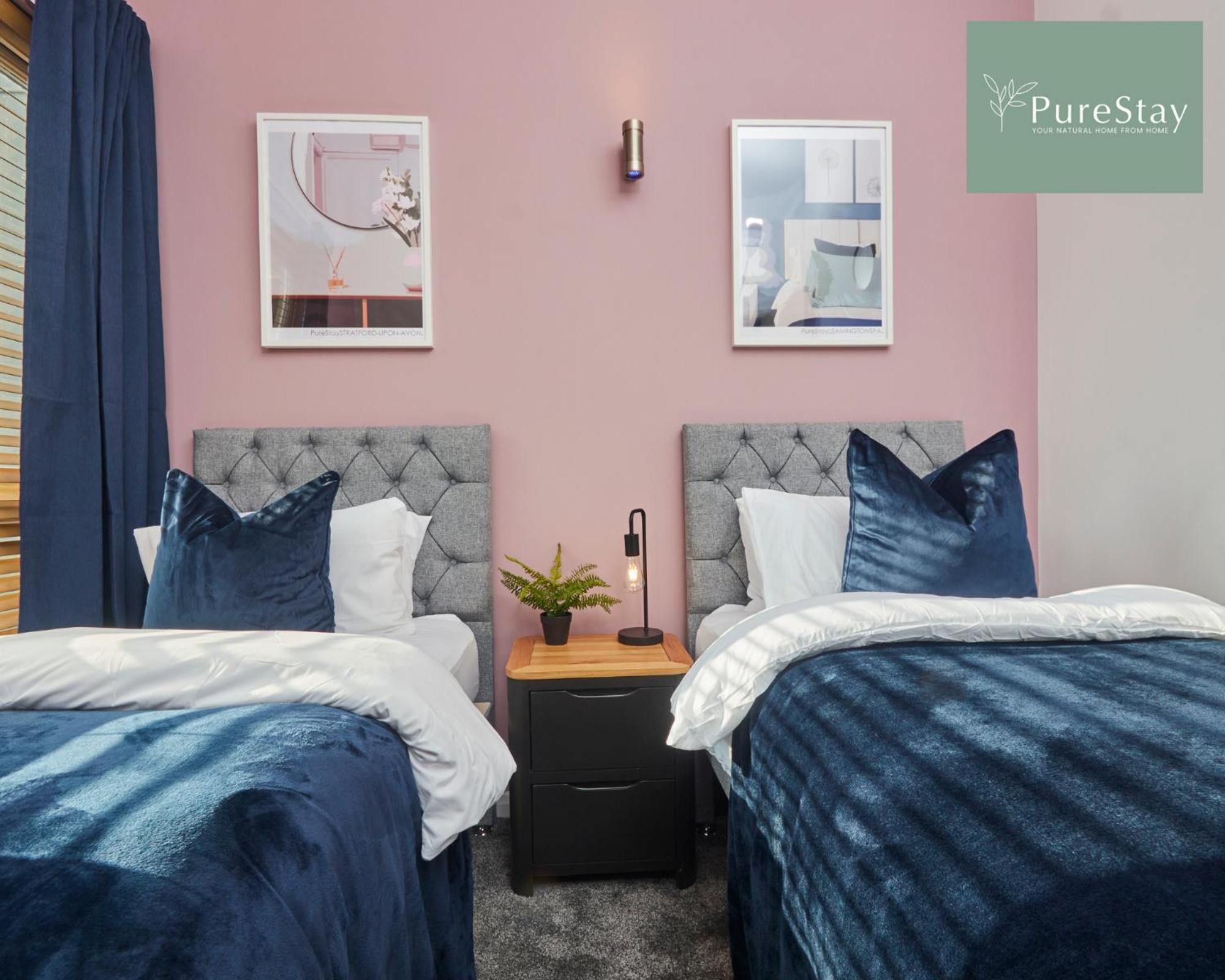 Superb House Manchester Near Etihad With Free Parking Sleeps 8 エクステリア 写真