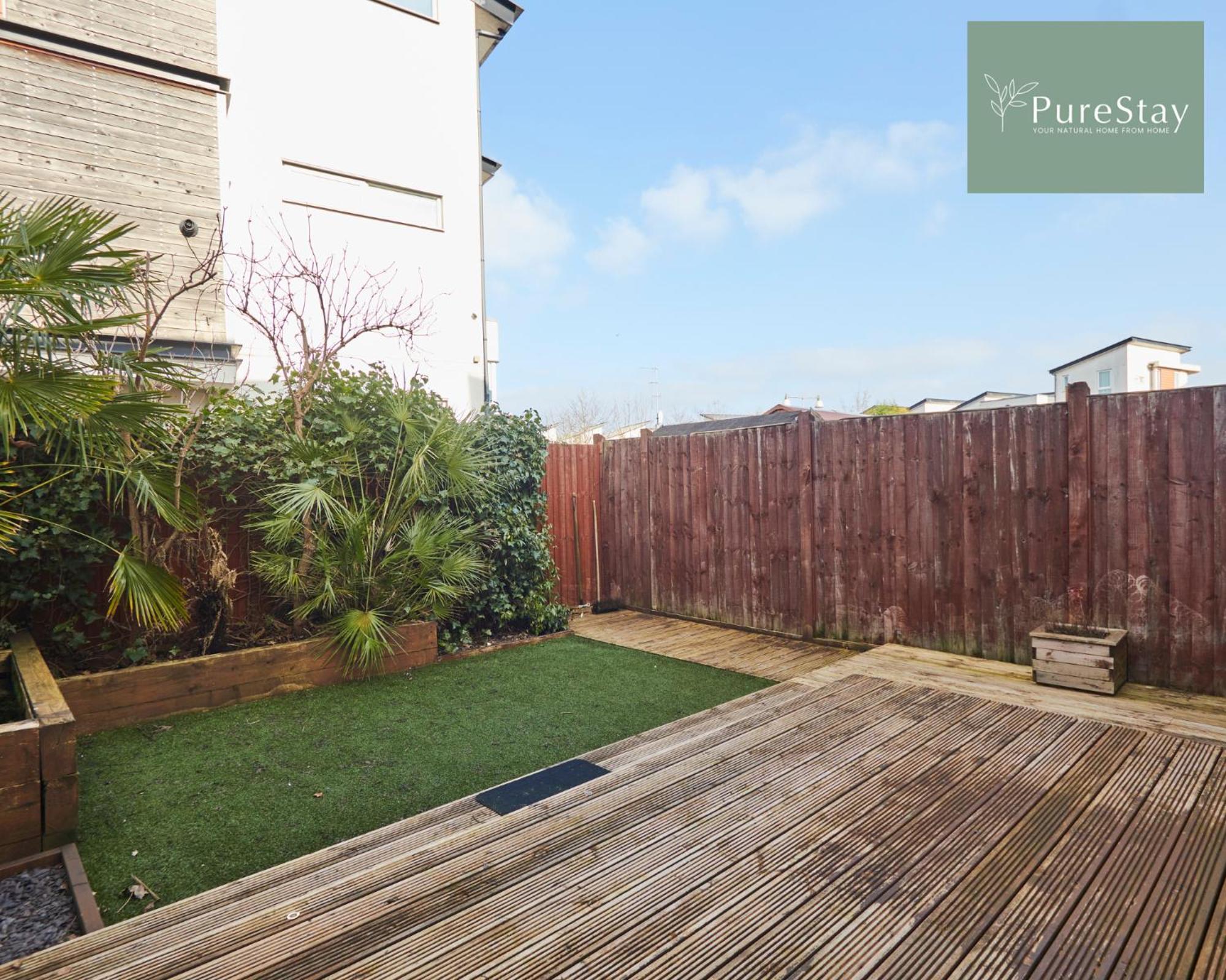 Superb House Manchester Near Etihad With Free Parking Sleeps 8 エクステリア 写真