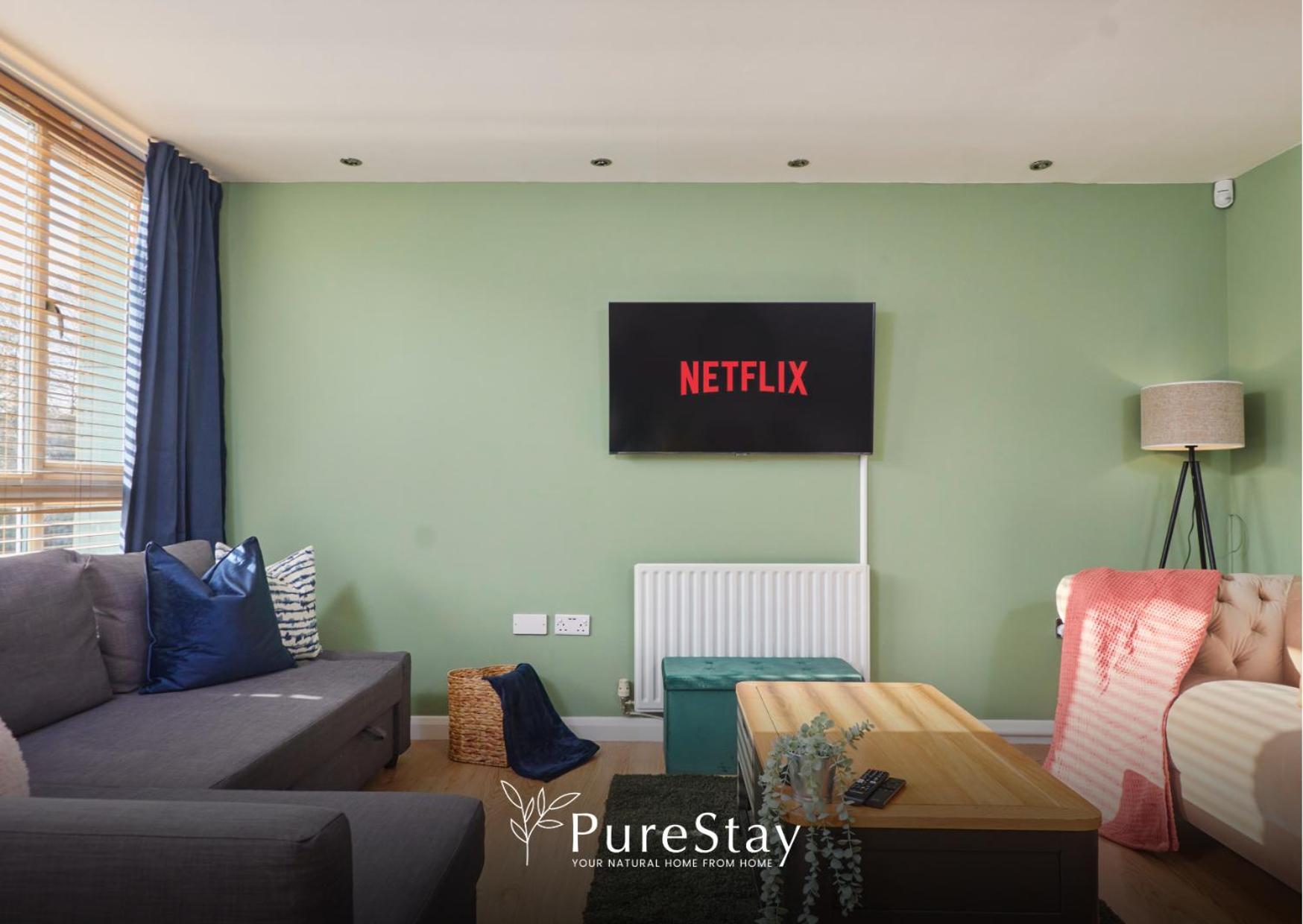 Superb House Manchester Near Etihad With Free Parking Sleeps 8 エクステリア 写真