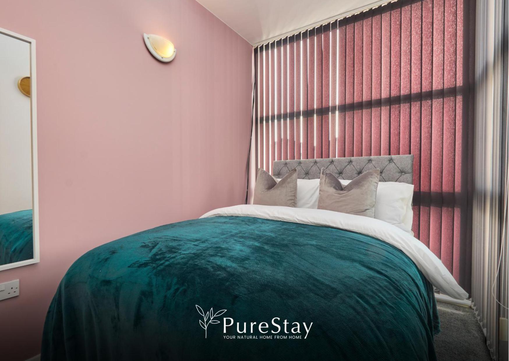 Superb House Manchester Near Etihad With Free Parking Sleeps 8 エクステリア 写真