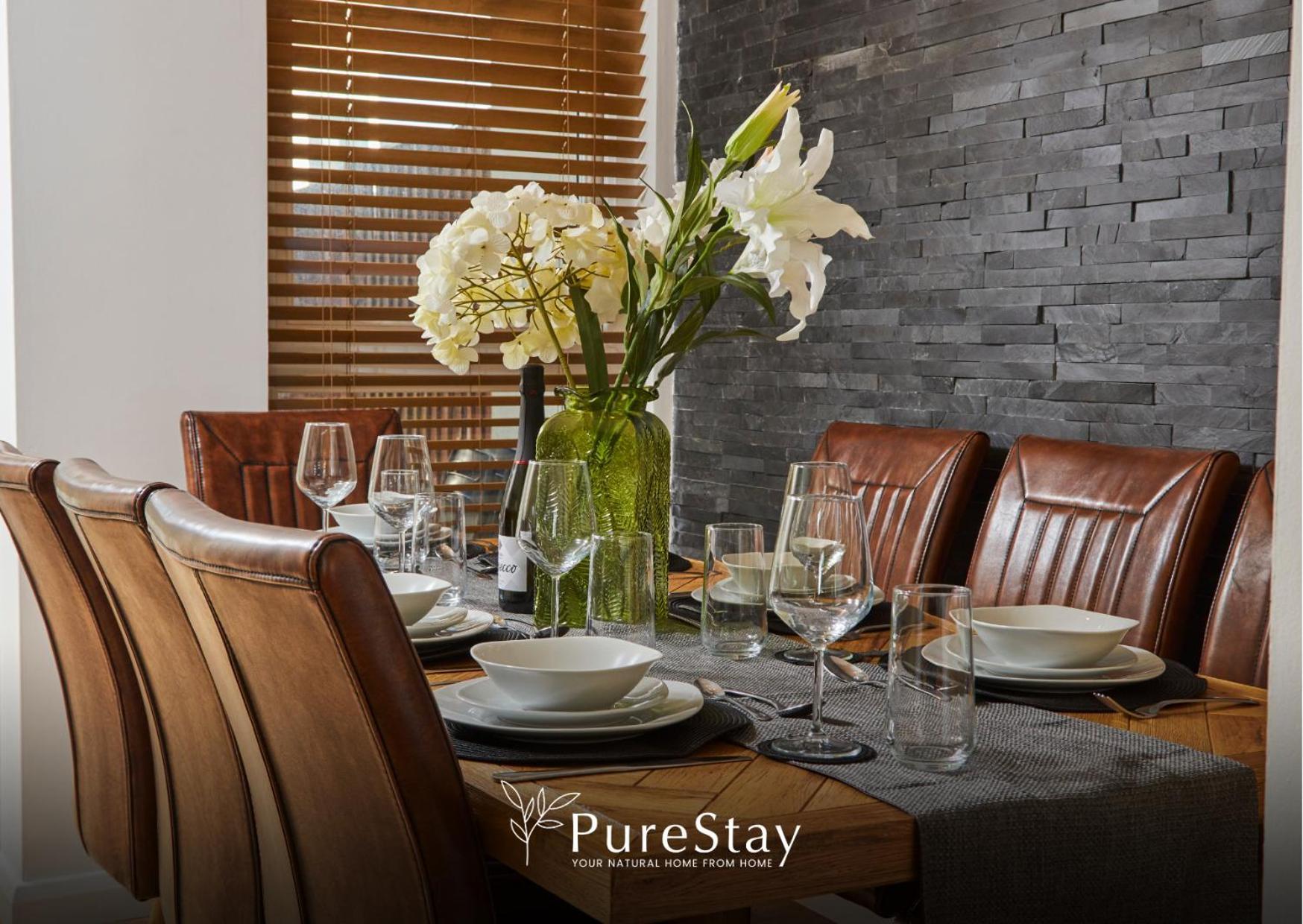 Superb House Manchester Near Etihad With Free Parking Sleeps 8 エクステリア 写真